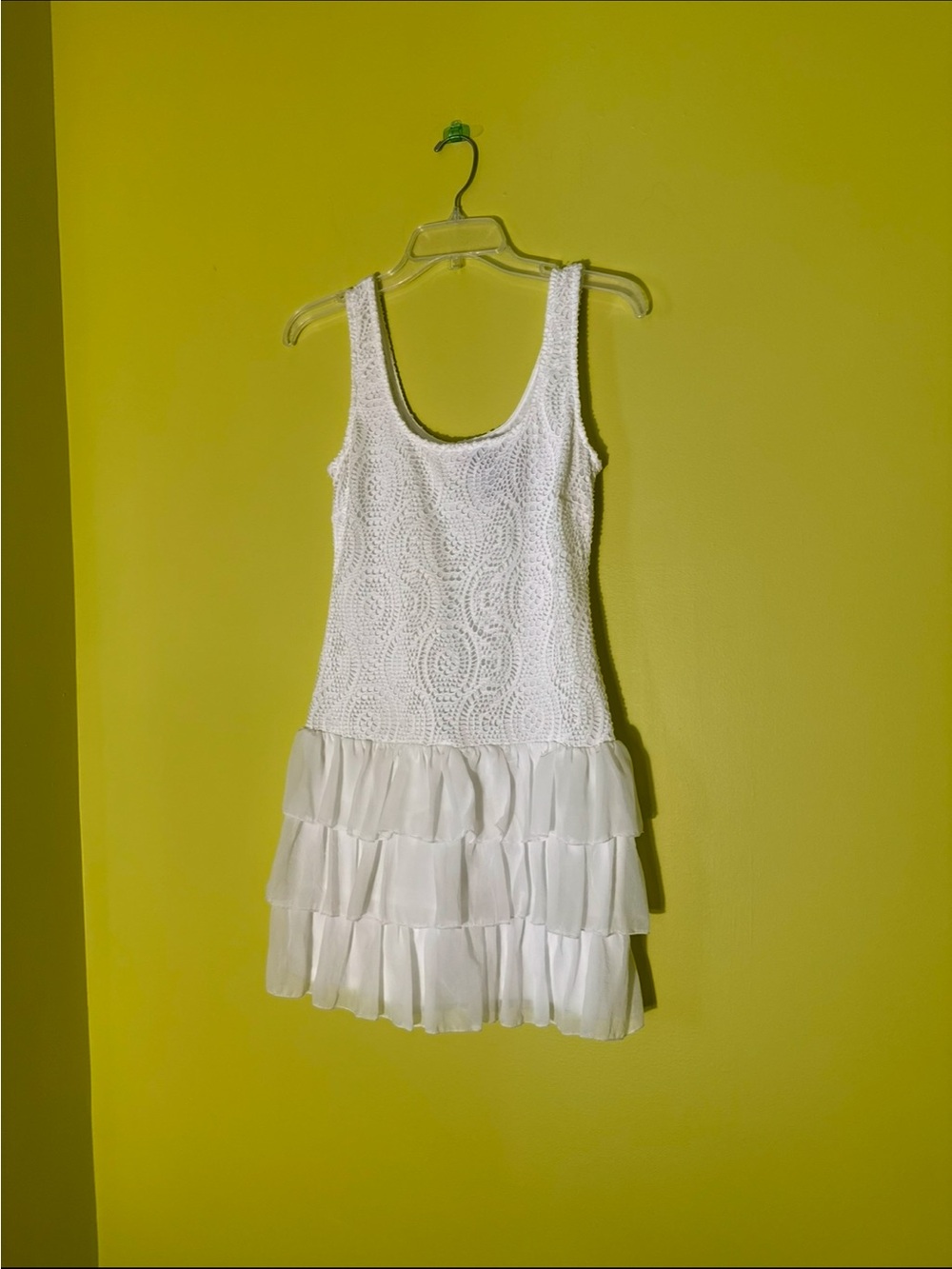 Teeze Me Vintage Y2K 🍒🧚🏻 festival crochet White ruffled mini dress